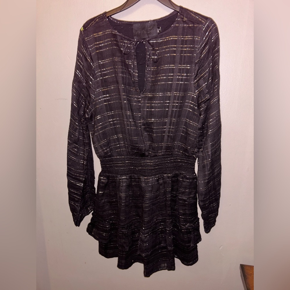 Vacate the Label Dress - black long sleeve ruffle mini length w/silver metallic - Picture 3 of 11